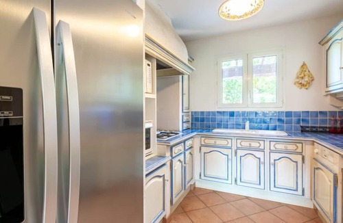 Plage de la Garonnette House | Villa Les 4 B by Interhome
