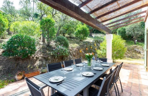 Plage de la Garonnette House | Villa Les 4 B by Interhome