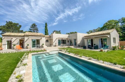 Saint-Siffret Villa | Villa Les 4 Fontaines