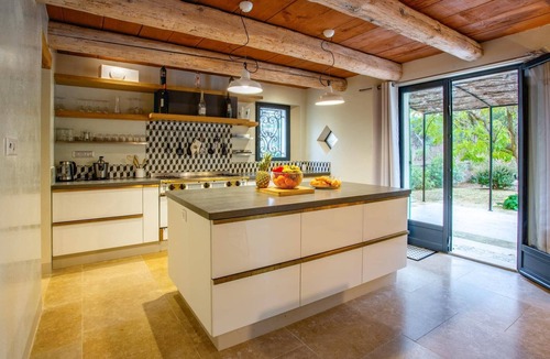 Maussane-les-Alpilles Villa | Villa Les Alpilles by Villa Plus