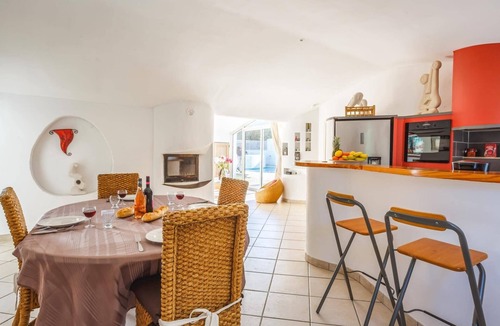 Raissac-d'Aude Villa | Villa Les Arches by Villa Plus