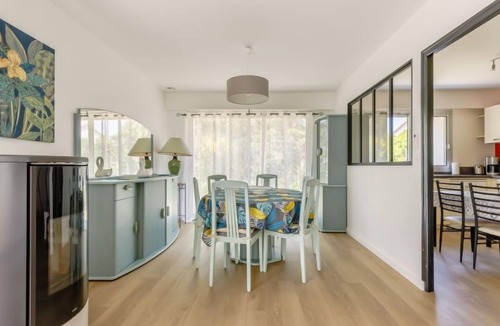 Olonne-sur-Mer House | Villa Les Cygnes by Interhome