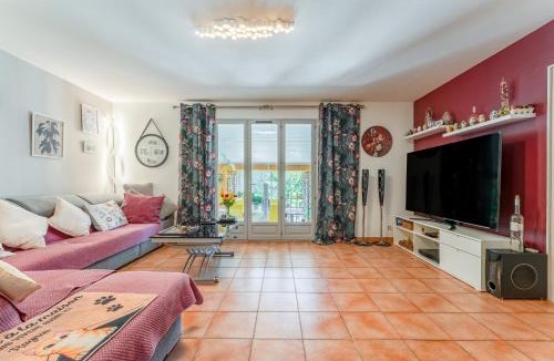 Faucon Villa | Villa Les Cerisiers