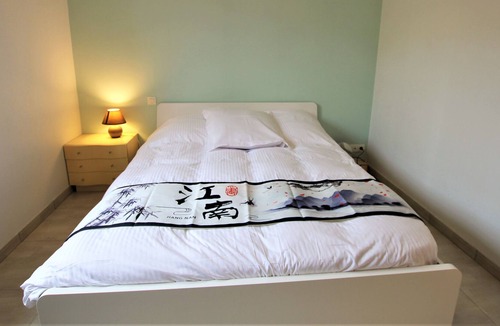 Talmont-Saint-Hilaire Villa | Villa Les Arts - spacious with heated indoor pool, sleeps 9