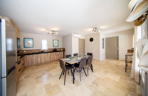 Mondragon Villa | Villa les Granges Blanches quiet stay and heated pool