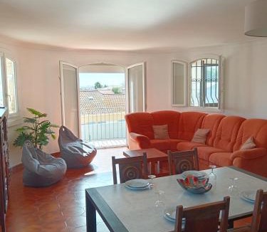 Meze Apartment | Villa Les Grenadines ETAGE