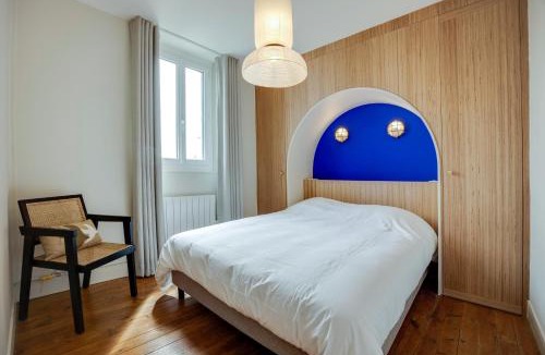 Saint-Regnobert-de-la-Cote-de-Nacre Apartment | Villa Les Hirondelles - Appartement avec Jardin Front de mer