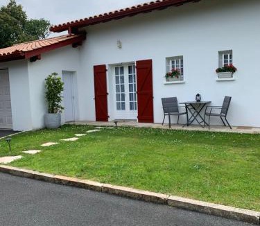 Arcangues Bed & Breakfast | Villa Les Hortensias B&B