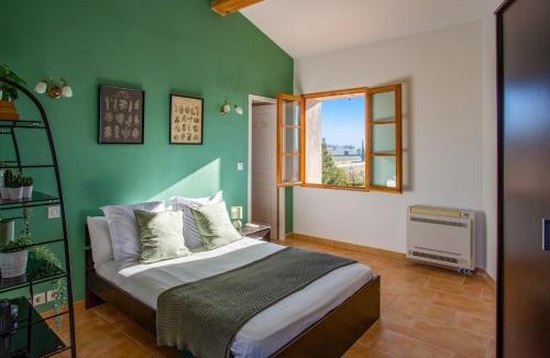 Azillanet Villa | Villa Les Juliannes by Villa Plus
