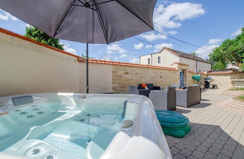 Buxeuil House | Villa Les Lilas - BUXEUIL