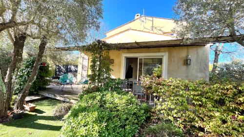 Saint-Paul-en-Foret Villa | Villa Les Oliviers