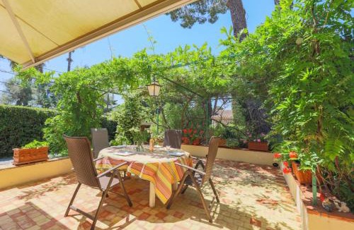 Cap-d'Antibes Villa | VILLA LES ONDES VI4120