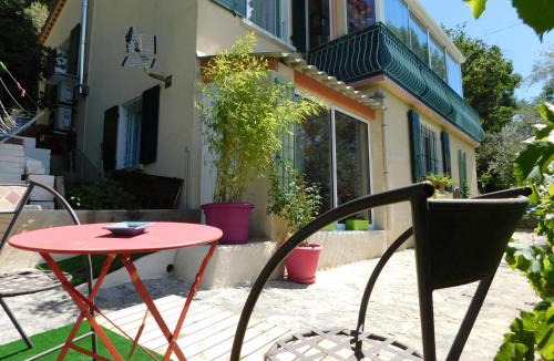 Drome Provencale Apartment | villa les Pins