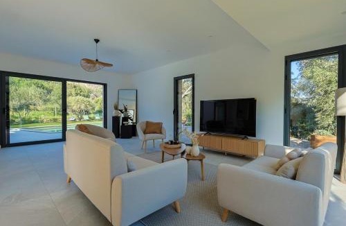 Plan-de-la-Tour Villa | Villa les prés