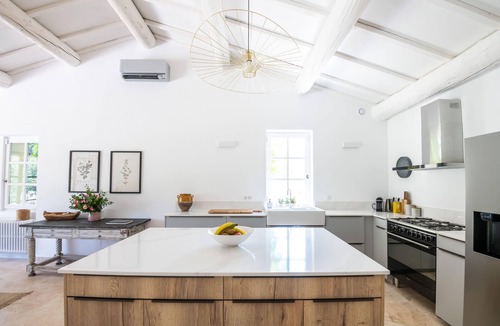 Malaucene House | Villa Les Saffres in Malaucene