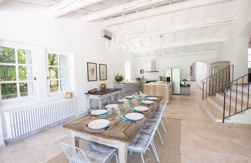 Malaucene House | Villa Les Saffres in Malaucene