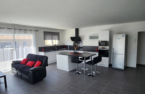 Capestang Villa | Villa les Terrasses du Canal