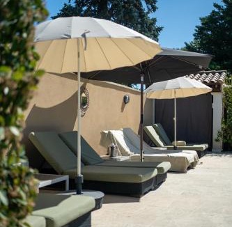 Entraigues-sur-la-Sorgue Bed & Breakfast | Villa Liberty