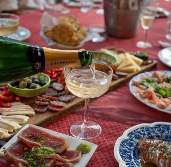 Entraigues-sur-la-Sorgue Bed & Breakfast | Villa Liberty