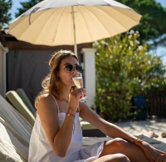 Entraigues-sur-la-Sorgue Bed & Breakfast | Villa Liberty