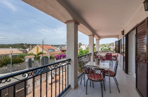 Vilanova I la Geltru House | Villa Lilia