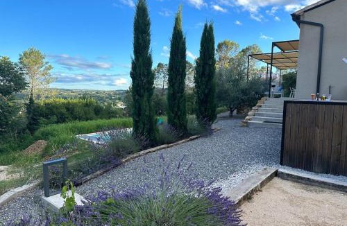 Saint-Ambroix Villa | Villa limite Gard Ardèche avec magnifique vue