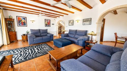 Montgo de Toscamar Villa | Villa Limonero en Jávea con piscina privada y terraza by Family Homes