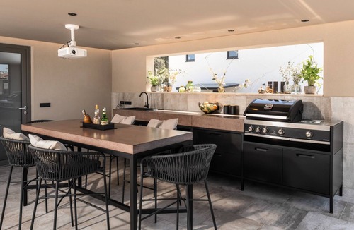 Novigrad Villa | Villa Lipa Tree by Villas Guide