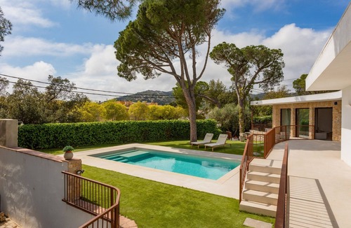 Platja d'Aro Villa | Villa Lliris - Four Bedroom Villa, Sleeps 10