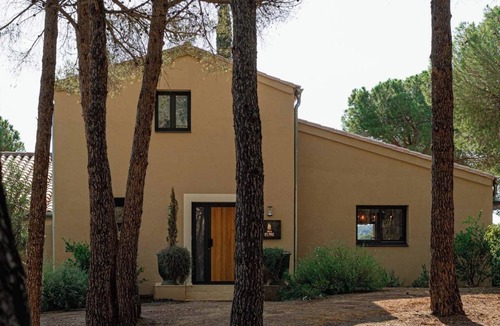 Portel-des-Corbieres Villa | Villa located on a wine-growing estate with restaurant & gym.