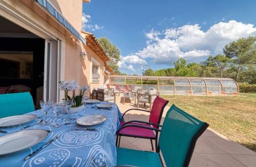 Puget-sur-Argens Villa | Villa located between Cannes and SaintTropez