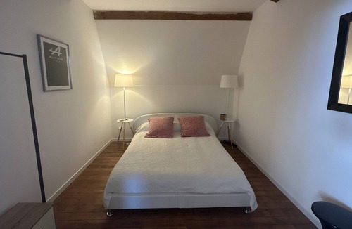 Ecommoy Villa | Villa 'Loft Haut De Gamme Kvs Concept' with Private Terrace, Shared Garden and Wi-Fi