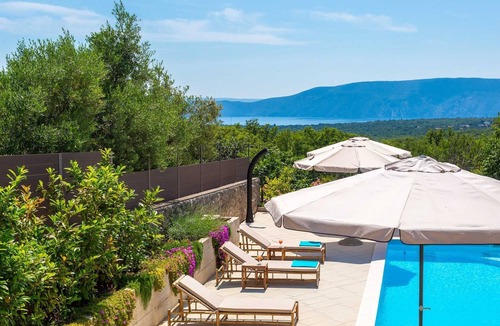 Nenadici Villa | Villa Loni with Pool & Seaview