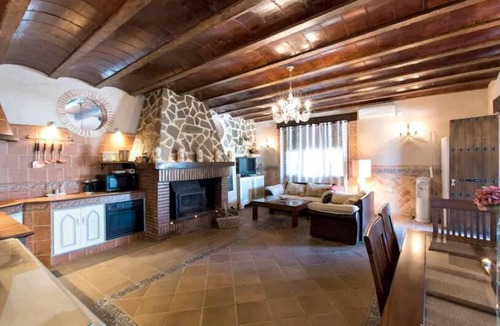 Miguel Esteban Ski Chalet | Villa Los Olivos