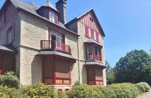 Bar-sur-Aube Villa | Villa Louis Comte
