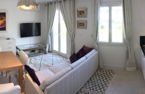 Villeneuve-Loubet Bed & Breakfast | Villa Louise-Rose