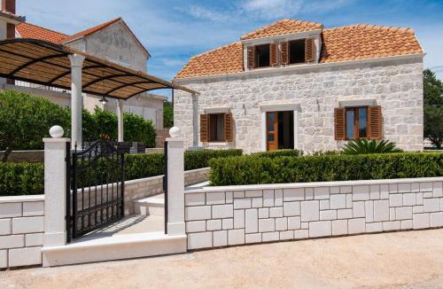 Loviste Villa | Villa Loviste Paradise