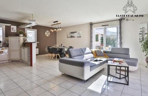 Olonne-sur-Mer Villa | Villa LS - Agreable Villa avec piscine et jacuzzi
