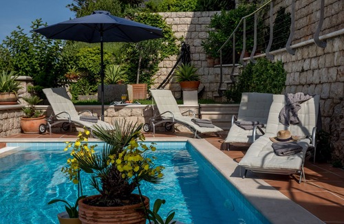Dubrovnik House | Villa Luca close to downtown Dubrovnik with a private pool and great views
