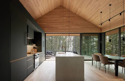 La Malbaie Ski Chalet | Villa Luce - A Bath of Light