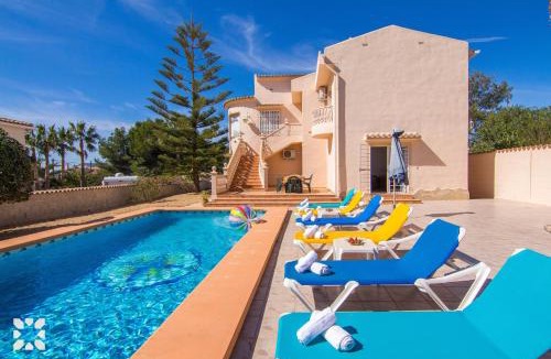 Casas de Torrat Villa | Villa Luna Feliz by Abahana Villas