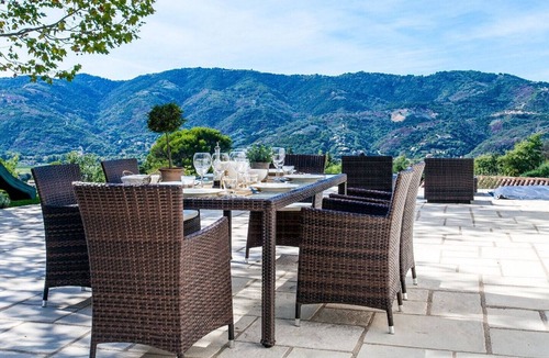 Pegomas Villa | Villa Lunaire