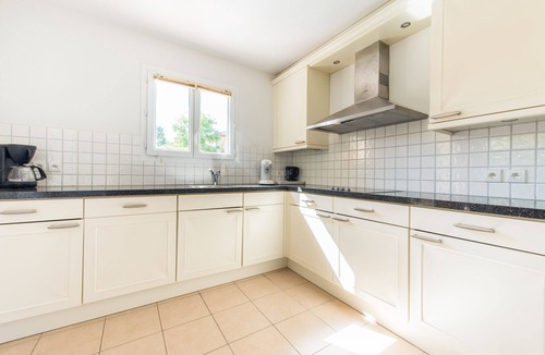 Vallon-Pont-d'Arc Villa | Villa Lune for 10 people with private pool