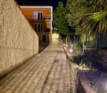 Cres Apartment | Villa Lungomare-Large Waterfront Apartment -Lungomare Promenade 6