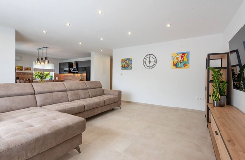 Rukavac House | Villa Luni by Interhome