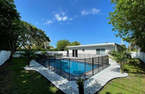 Boca Raton House | Villa Luxe 4BD 3BR Spacious Villa Heated Pool