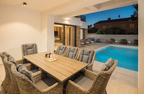 Zambratija Villa | Villa Luxor