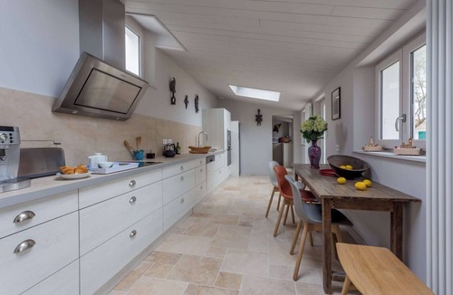 La Couarde-sur-Mer Villa | Villa Luxueuse 4 Chambres Proche Plage/Luxurious Villa 4BR Near Beach