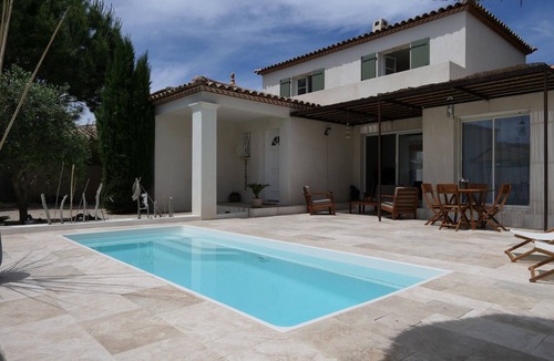 Aigues-Mortes Villa | Villa Luxueuse aux Portes de la Camargue