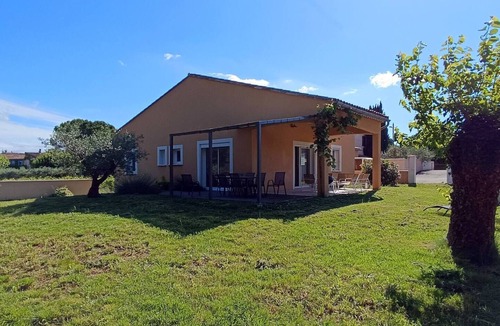 Lezan Villa | Villa Lyne - quiet garden, air conditioning